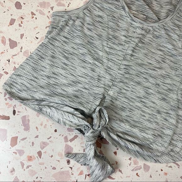Zyia Active Heathered Ribbed Front Tie Tank grey Heathered color - Picture 6 of 7